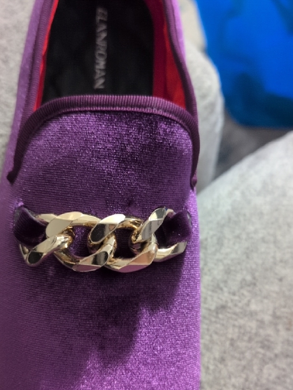 Men's Purple Velvet Slip-On Loafers with Gold Chain Accent - Picture 3 of 4